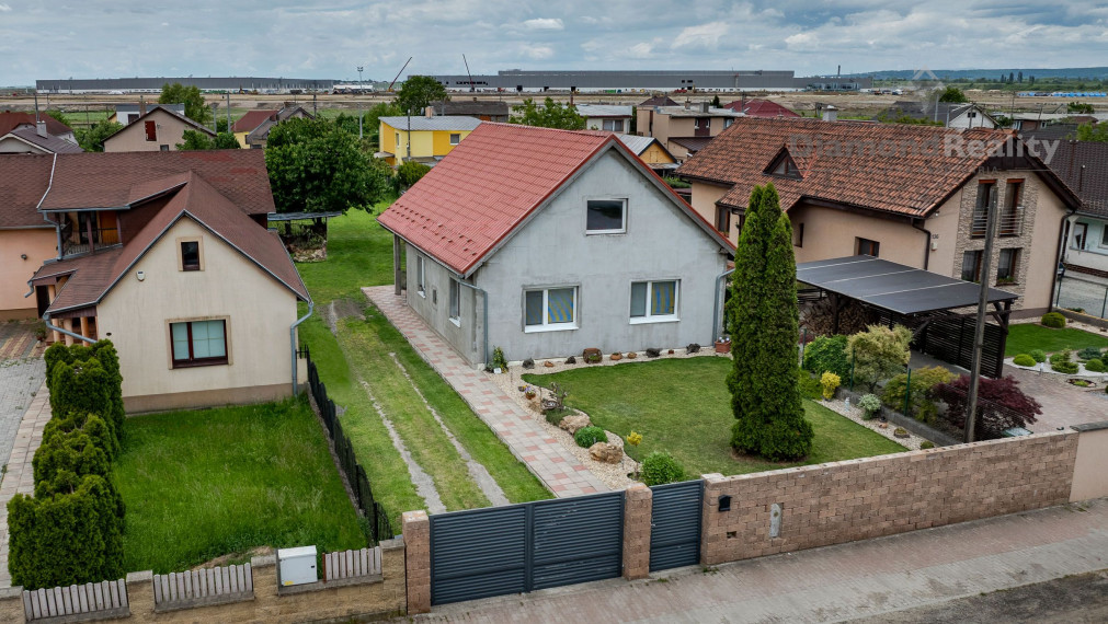 Ponúka na predaj RD Valaliky