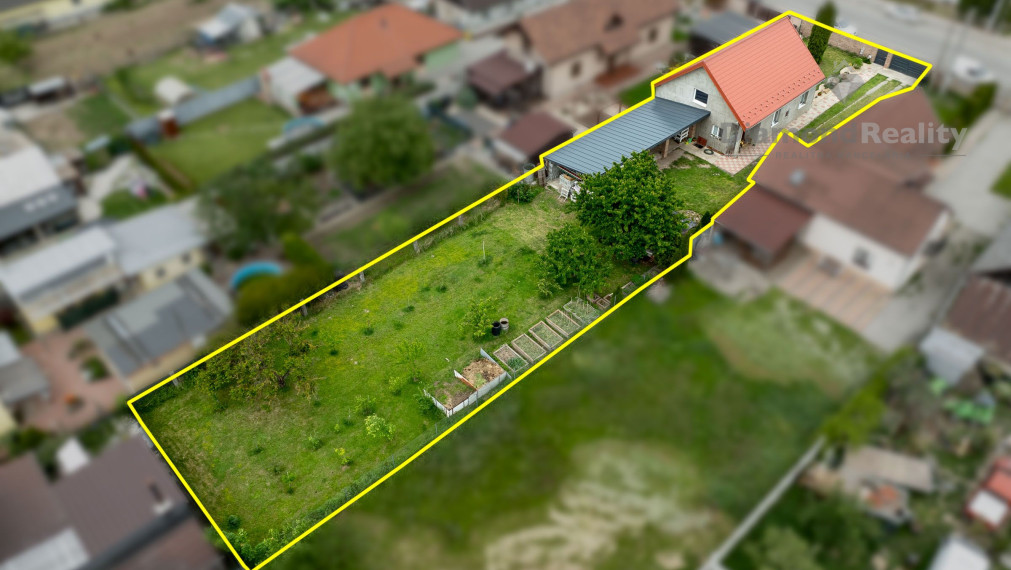 Ponúka na predaj RD Valaliky