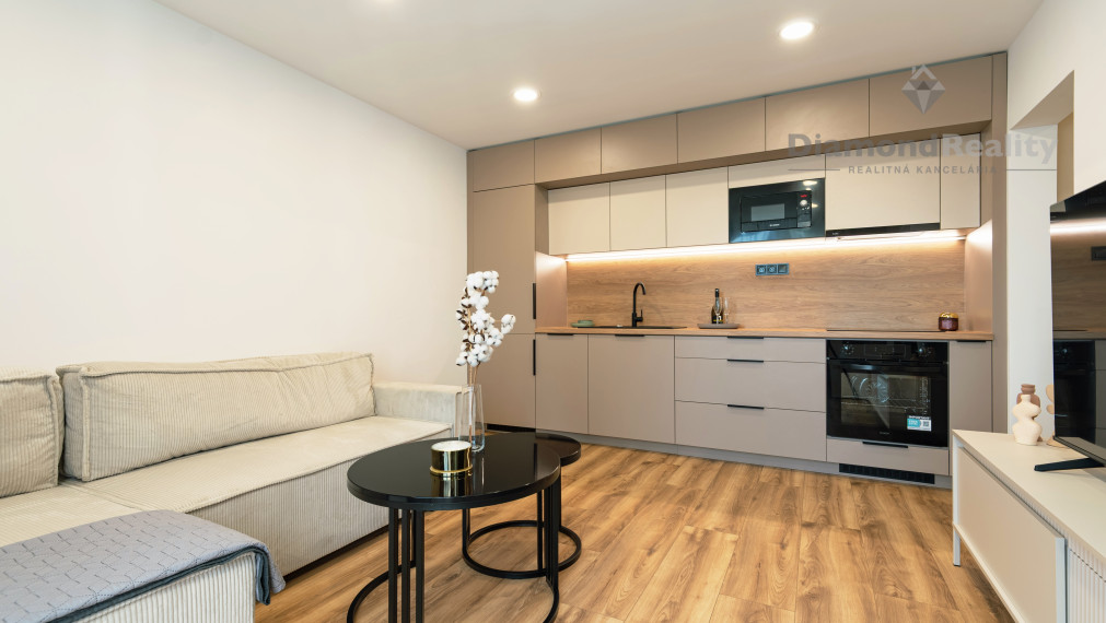 PRENAJATÝ - Na prenájom menší 2 izbový byt na ulici Palkovičová