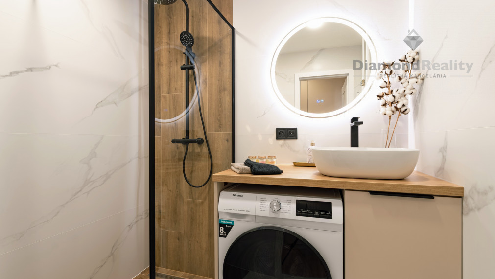 PRENAJATÝ - Na prenájom menší 2 izbový byt na ulici Palkovičová