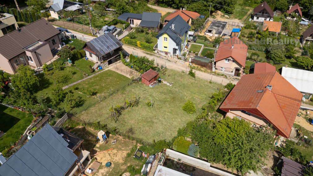NA PREDAJ STAVEBNÝ POZEMOK V OBCI BAŠKA