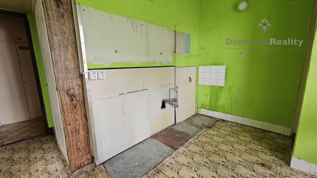 PREDANÉ Na predaj 2 izbový byt v pôvodnom stave | ŠTUDENTSKÁ UL. | KOŠICE - SEVER