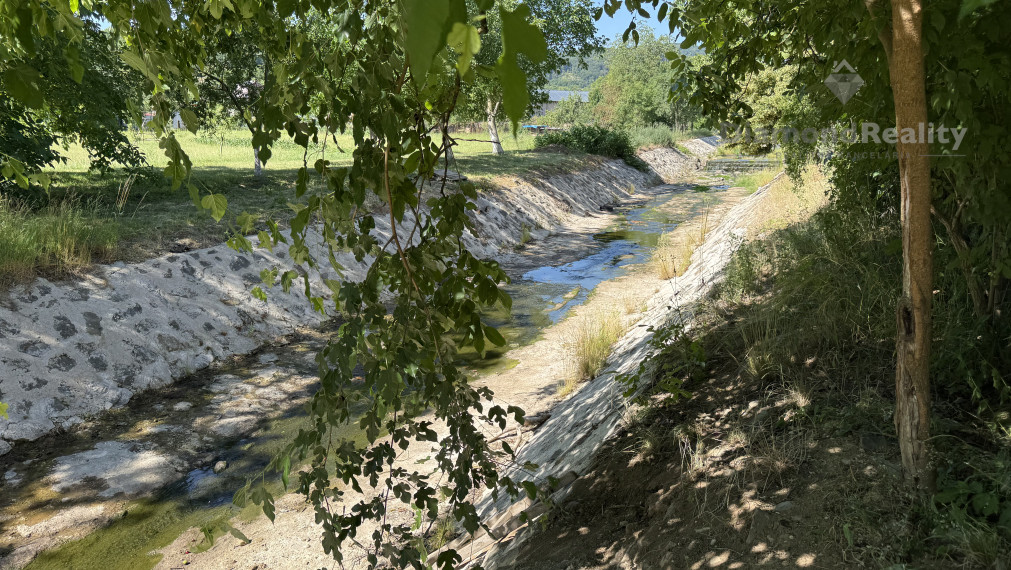 Rodinný dom, Kalša, 1916 m2,