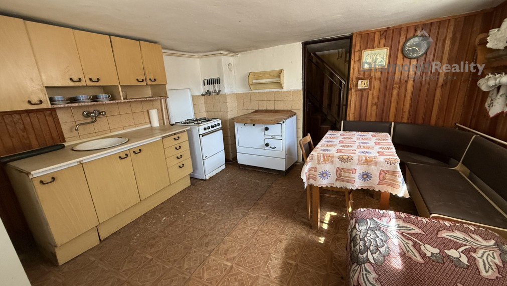 Rodinný dom, Kalša, 1916 m2,