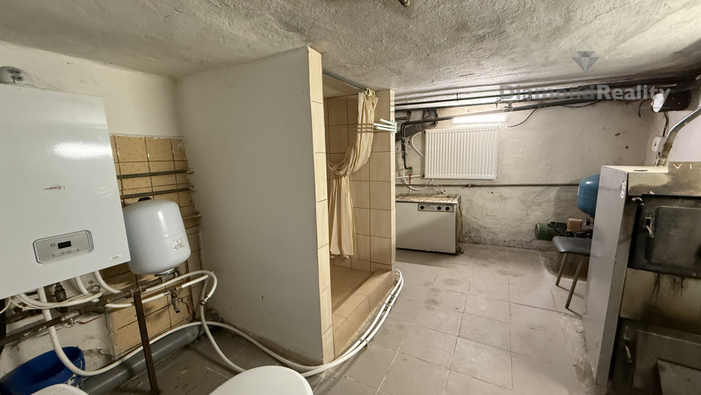 Rodinný dom, Kalša, 1916 m2,