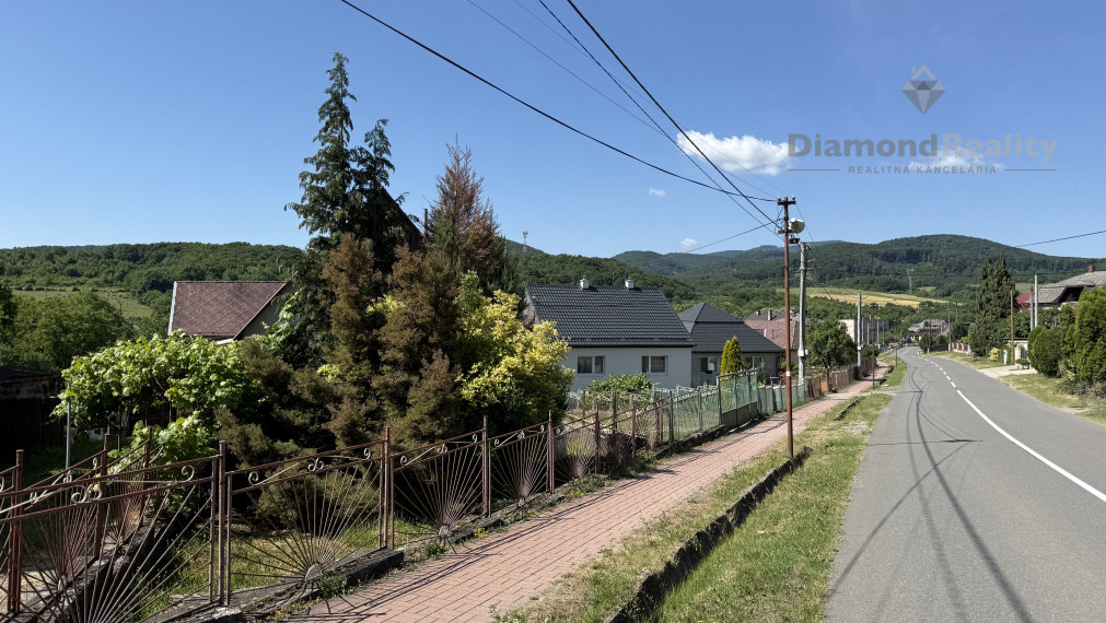 Rodinný dom, Kalša, 1916 m2,
