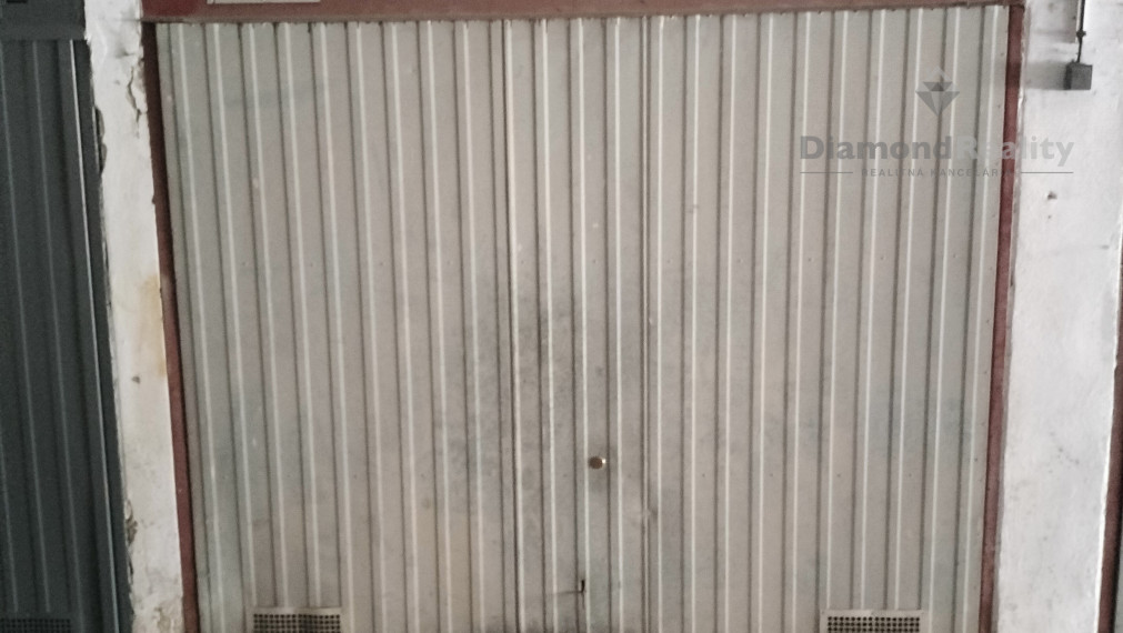 Ponúkam na predaj  GARÁŽ na Sídlisku Ťahanovce.