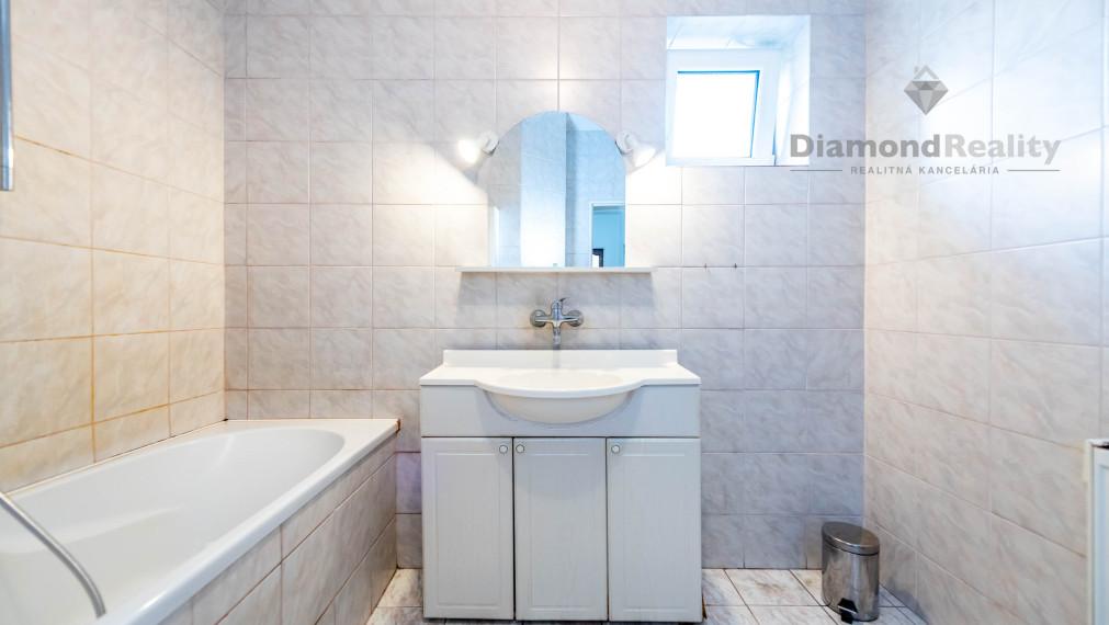 PREDANÉ ! RD sprostredkoval realitný maklér Patrik Janok