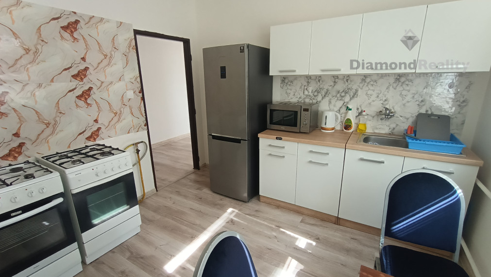 Na prenájom rodinný dom Nitra - Dražovce pár minút pešo od závodu Jaguar Land Rover