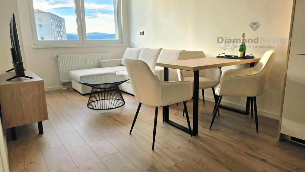 PREDANÝ - Na predaj pekný 2 izbový byt na ulici Krivá, Košice - Juh