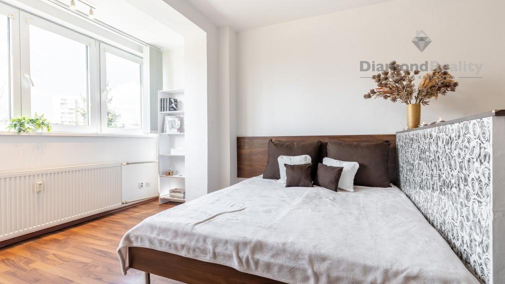 PRENAJATÉ!!! - VEĽKÝ 1 izbový byt  - Jantárova - 46 m2