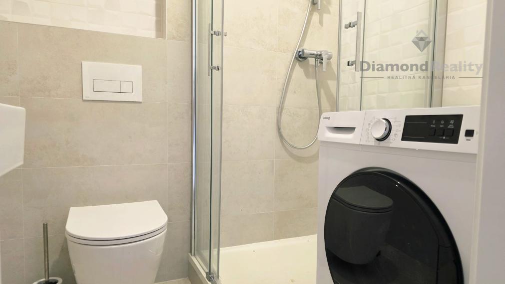 PREDANÝ - Na predaj pekný 2 izbový byt na ulici Krivá, Košice - Juh