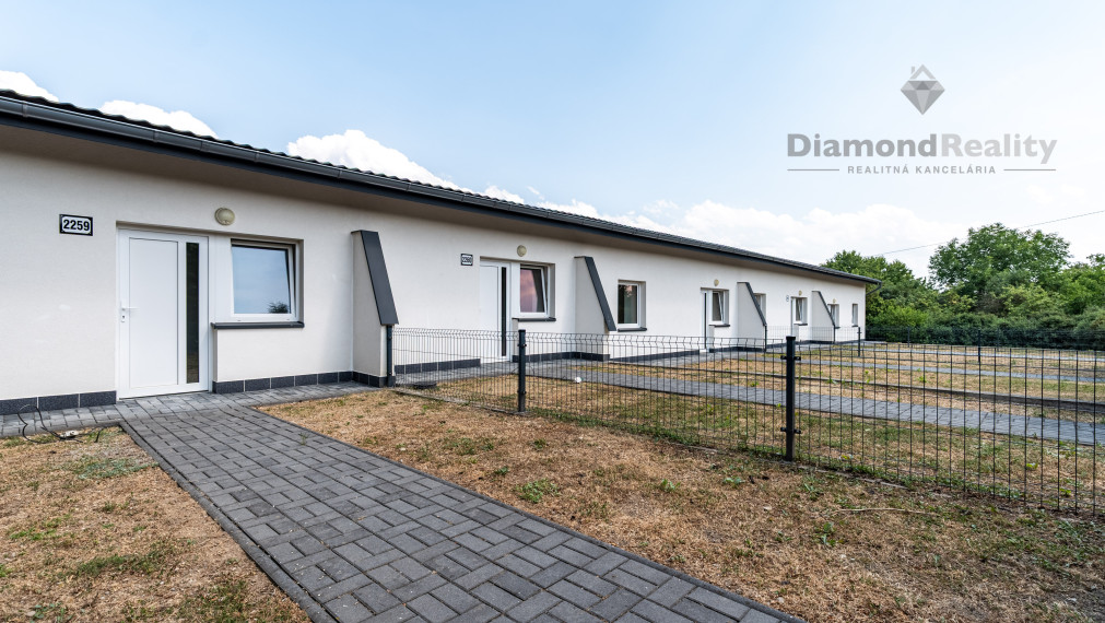 NA PREDAJ JEDNOPODLAŽNÝ 3 IZBOVÝ RODINNÝ DOM SO ZÁHRADOU | KOŠICE -KRÁSNA | NOVOSTAVBA