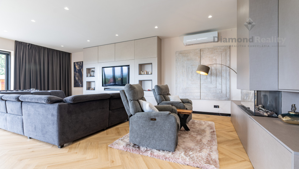 NA PREDAJ  5 IZBOVÝ RODINNÝ DOM VO VYSOKOM ŠTANDARDE