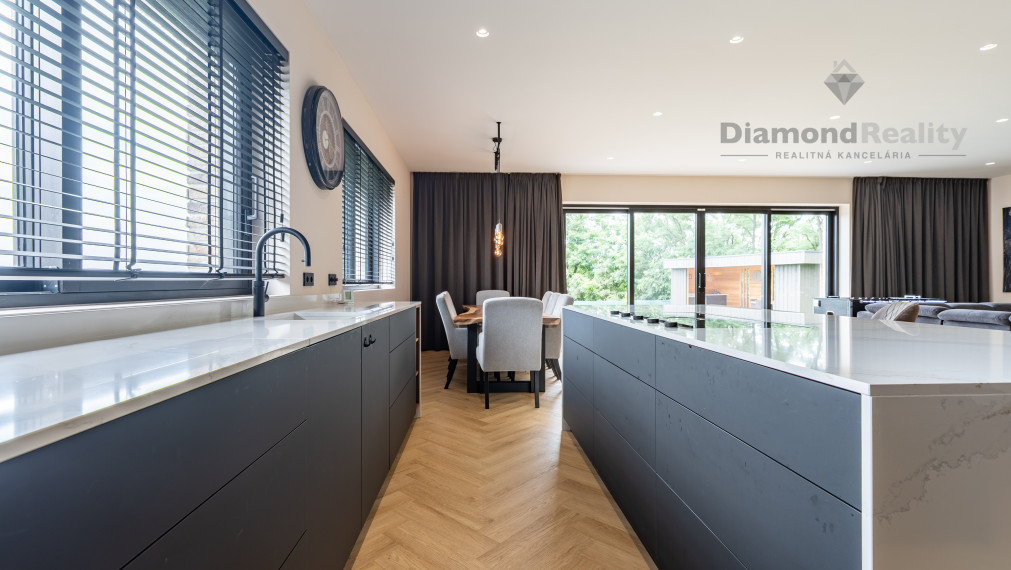 NA PREDAJ  5 IZBOVÝ RODINNÝ DOM VO VYSOKOM ŠTANDARDE