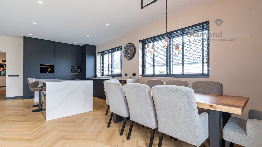 NA PREDAJ  5 IZBOVÝ RODINNÝ DOM VO VYSOKOM ŠTANDARDE