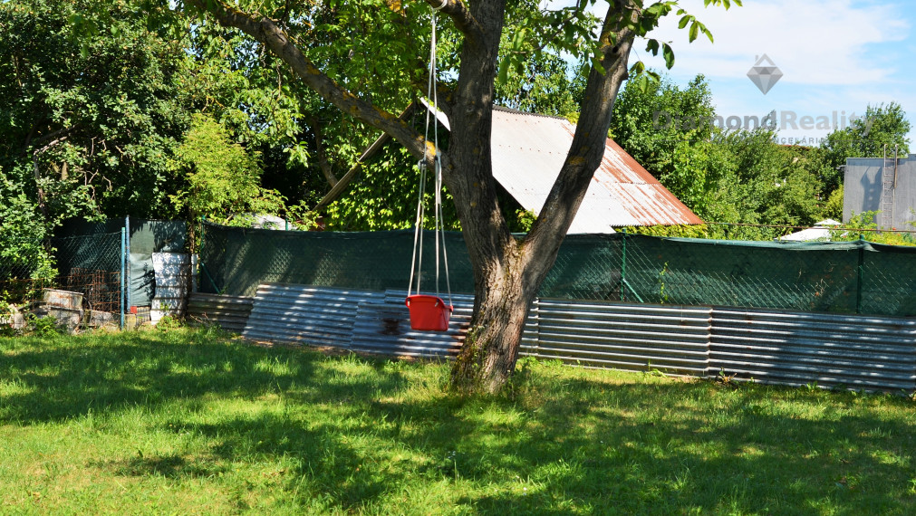 Slnečný stavebný a bezproblémový pozemok v Košiciach-Pereš