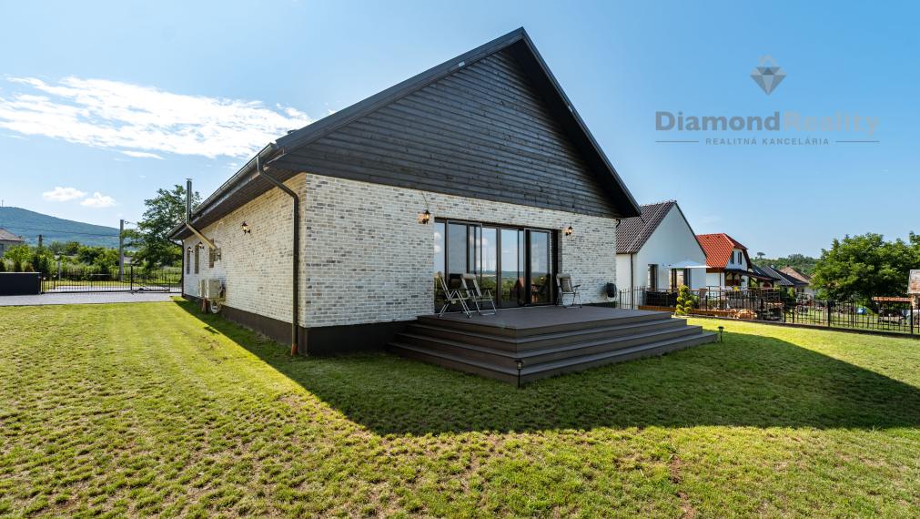 NA PREDAJ  5 IZBOVÝ RODINNÝ DOM VO VYSOKOM ŠTANDARDE