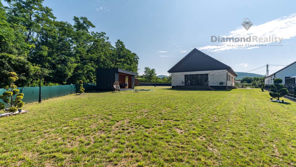 NA PREDAJ  5 IZBOVÝ RODINNÝ DOM VO VYSOKOM ŠTANDARDE