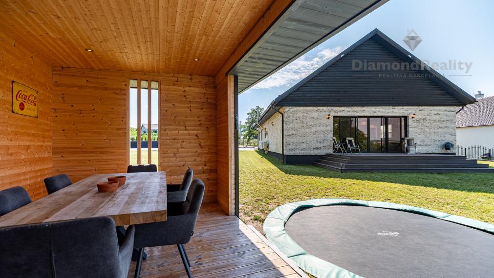 NA PREDAJ  5 IZBOVÝ RODINNÝ DOM VO VYSOKOM ŠTANDARDE