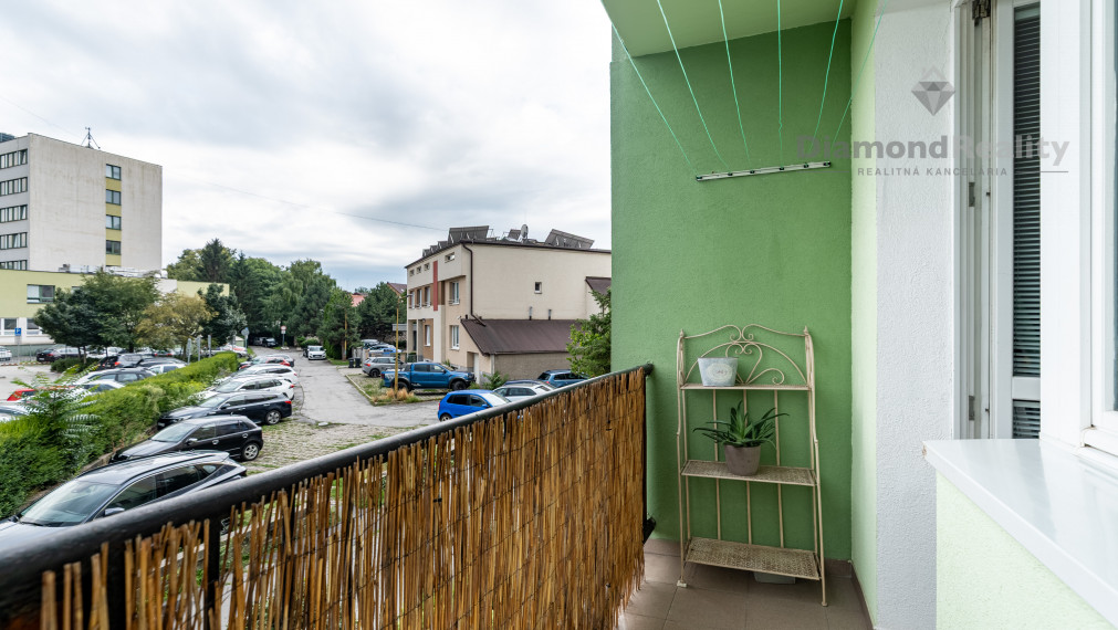 REZERVOVANÝ ZREKONŠTRUOVANÝ 3 IZBOVÝ BYT S LODŽIOU