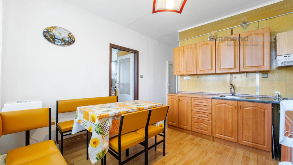 " PREDANÝ " Ponúkame na predaj 2 izbový byt Terasa, Považská ul.