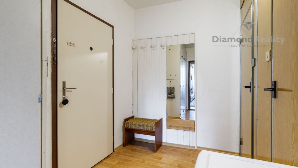 " PREDANÝ " Ponúkame na predaj 2 izbový byt Terasa, Považská ul.