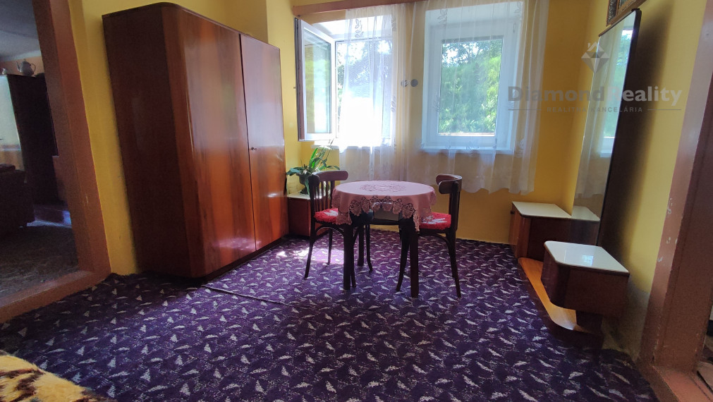 Predané - Na predaj rodinný dom v Medzeve – tichá slepá ulica pri lese, maximálne súkromie