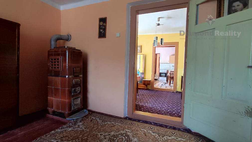 Predané - Na predaj rodinný dom v Medzeve – tichá slepá ulica pri lese, maximálne súkromie