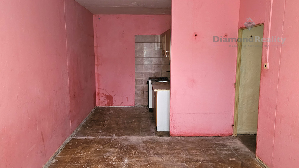 PREDANÝ - PREDAJ 1 IZBOVÝ BYT SLOVENSKEJ JEDNOTY