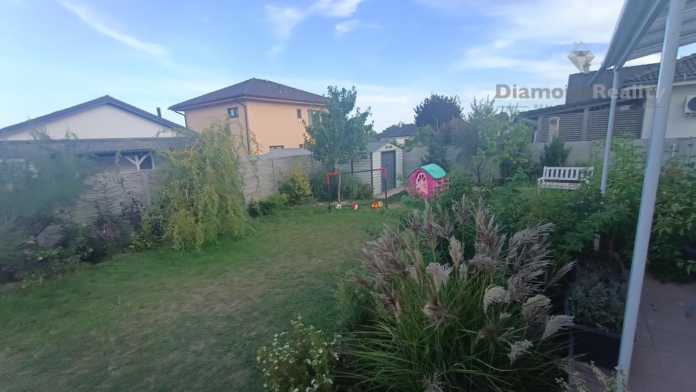 REZERVOVANÉ!Na predaj krásna novostavba v obci Svätoplukovo