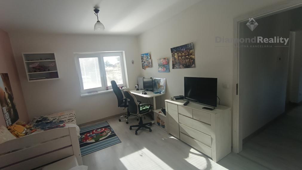 REZERVOVANÉ!Na predaj krásna novostavba v obci Svätoplukovo