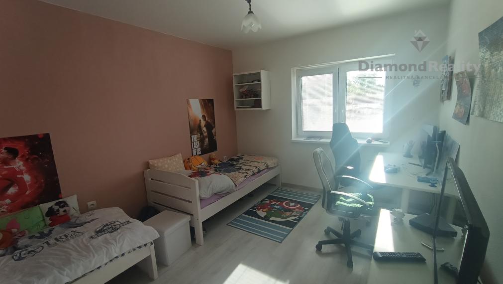 REZERVOVANÉ!Na predaj krásna novostavba v obci Svätoplukovo