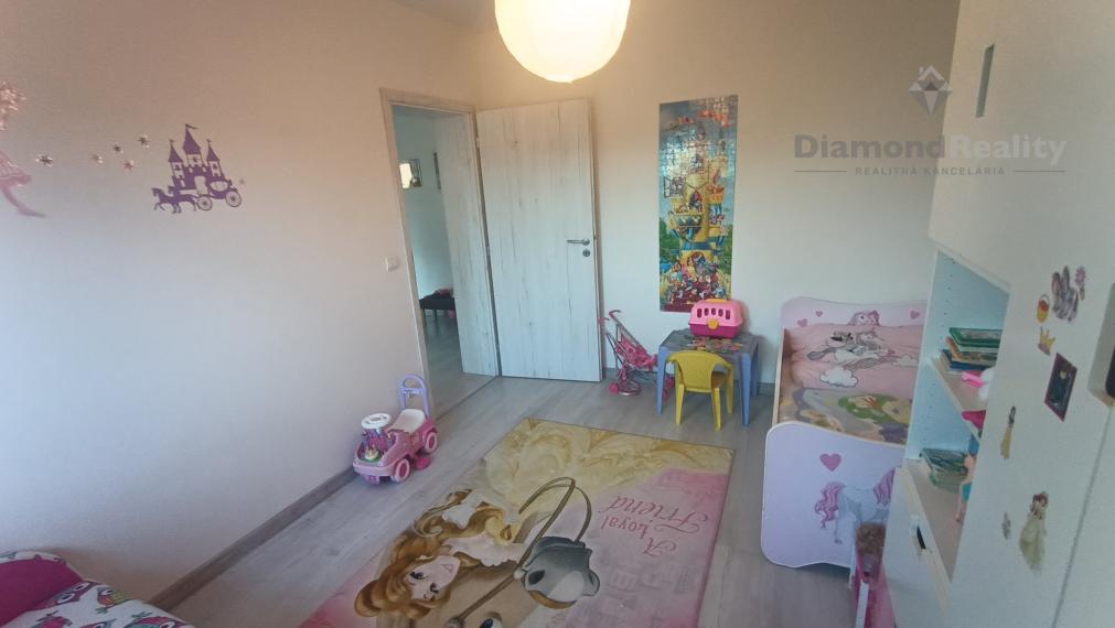 REZERVOVANÉ!Na predaj krásna novostavba v obci Svätoplukovo