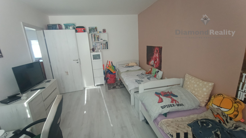 REZERVOVANÉ!Na predaj krásna novostavba v obci Svätoplukovo