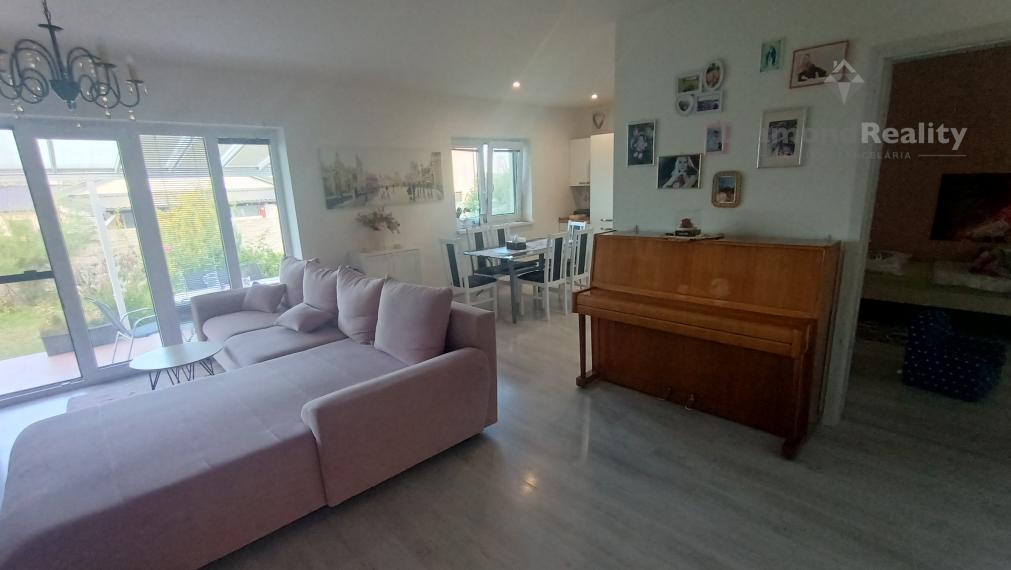 REZERVOVANÉ!Na predaj krásna novostavba v obci Svätoplukovo