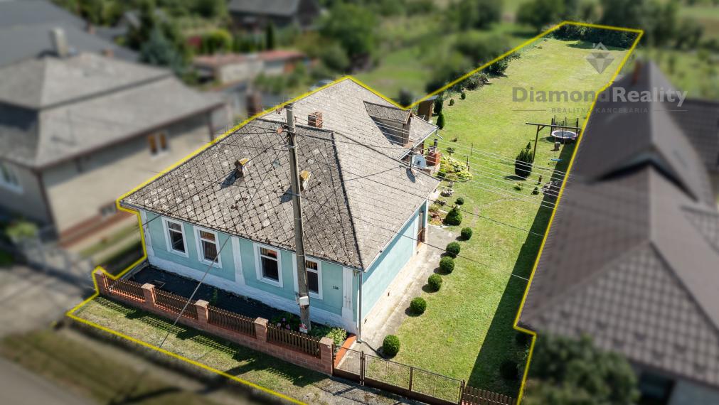 NA PREDAJ ÚTULNÝ RODINNÝ DOM S PRIESTRANNÝM POZEMKOM