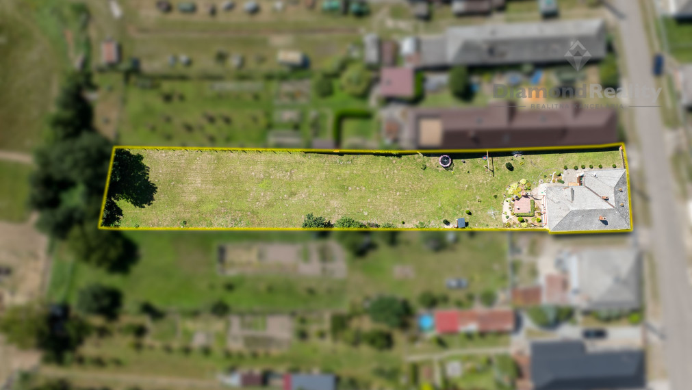 NA PREDAJ ÚTULNÝ RODINNÝ DOM S PRIESTRANNÝM POZEMKOM