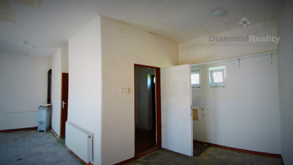 Dom, nehnuteľnosť s 13 ár pozemkom v obci  Beňadíkovce