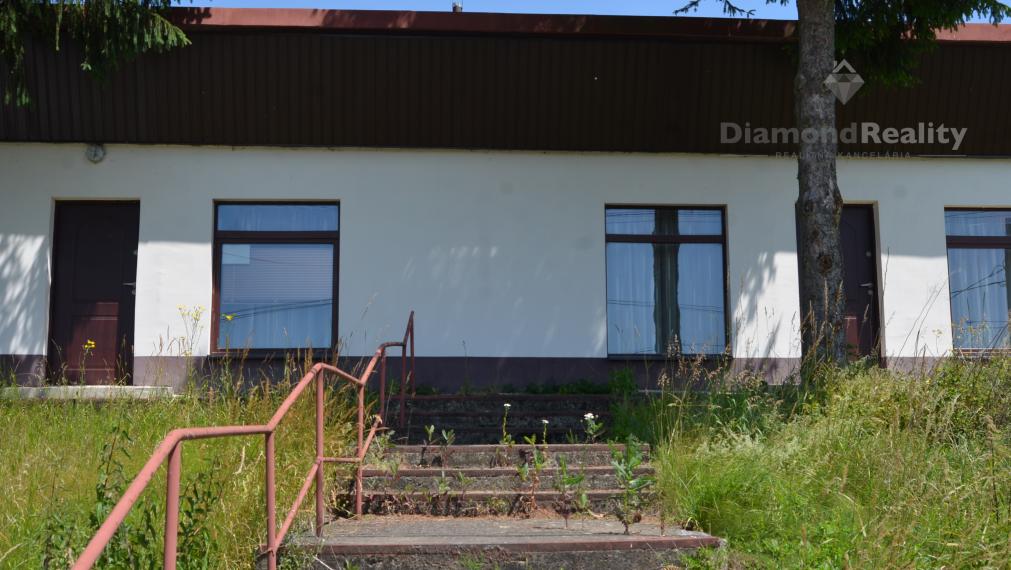 Dom, nehnuteľnosť s 13 ár pozemkom v obci  Beňadíkovce