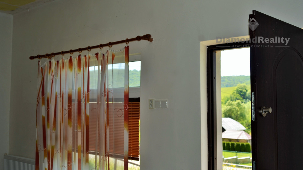 Dom, nehnuteľnosť s 13 ár pozemkom v obci  Beňadíkovce