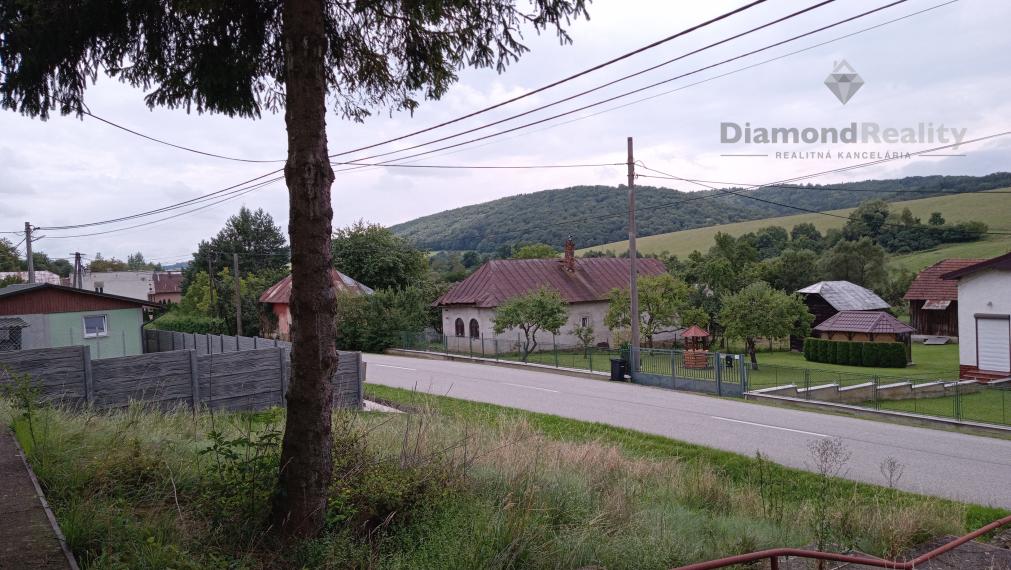 Dom, nehnuteľnosť s 13 ár pozemkom v obci  Beňadíkovce