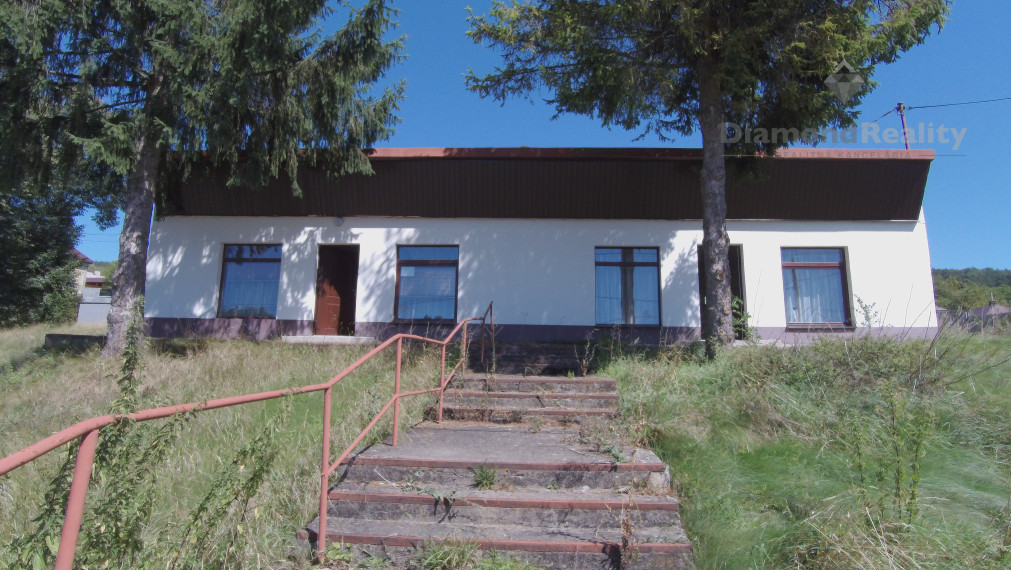 Dom, nehnuteľnosť s 13 ár pozemkom v obci  Beňadíkovce