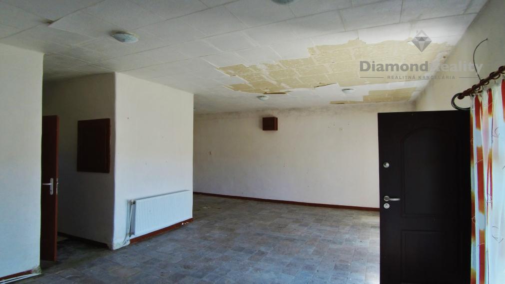 Dom, nehnuteľnosť s 13 ár pozemkom v obci  Beňadíkovce