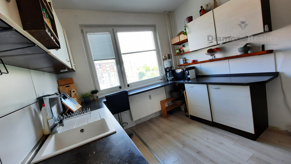 Na predaj 3-izbový byt s loggiou, Bruselská ul., Ťahanovce