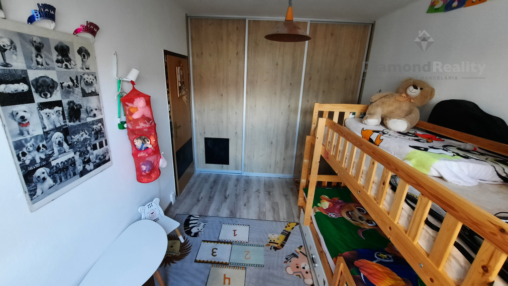 Na predaj 3-izbový byt s loggiou, Bruselská ul., Ťahanovce