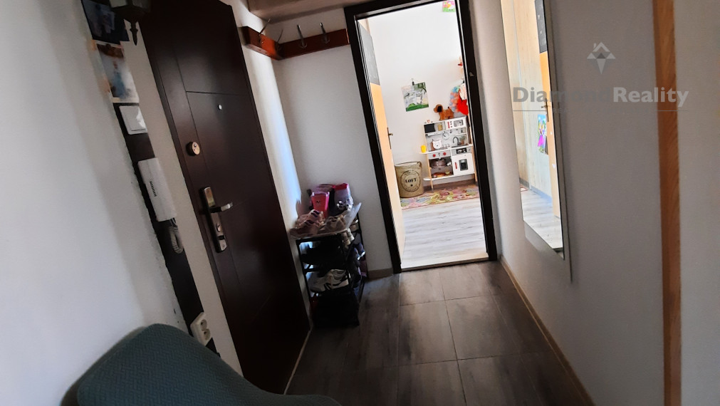 Na predaj 3-izbový byt s loggiou, Bruselská ul., Ťahanovce