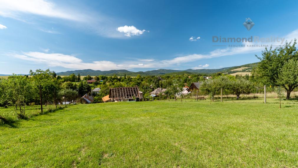 NA PREDAJ ZREKONŠTRUOVANÝ RODINNÝ DOM V NÁDHERNOM PROSTREDÍ | POZEMOK 1916m2 | VYŠNÝ MEDZEV