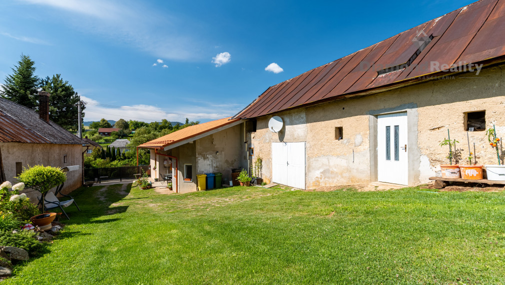 NA PREDAJ ZREKONŠTRUOVANÝ RODINNÝ DOM V NÁDHERNOM PROSTREDÍ | POZEMOK 1916m2 | VYŠNÝ MEDZEV
