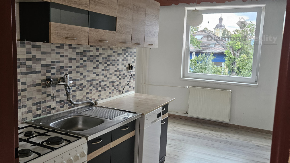 Na predaj 3 izbový slnečný byt v  tichom prostredí